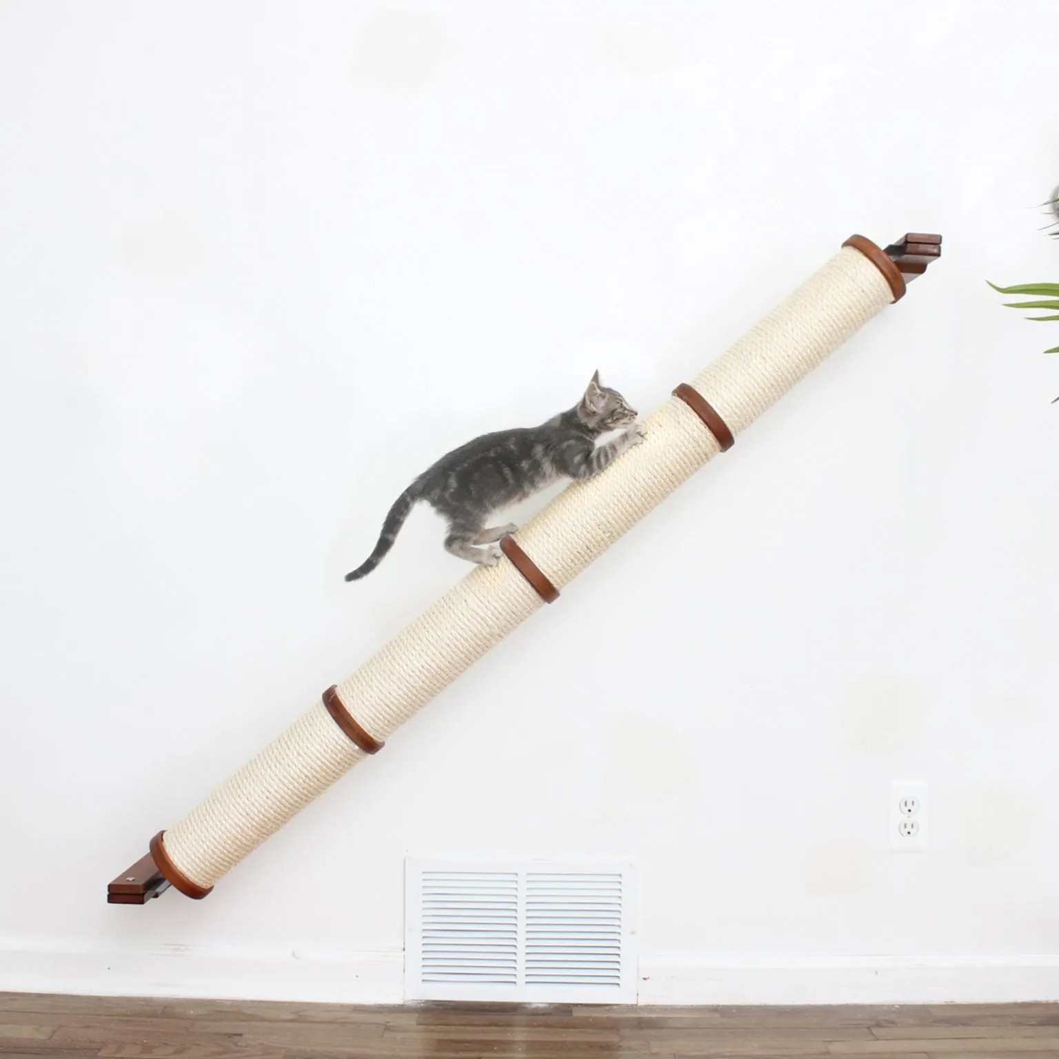 Angled Cat Scratcher Ramp (Cat Wall Scratchers)