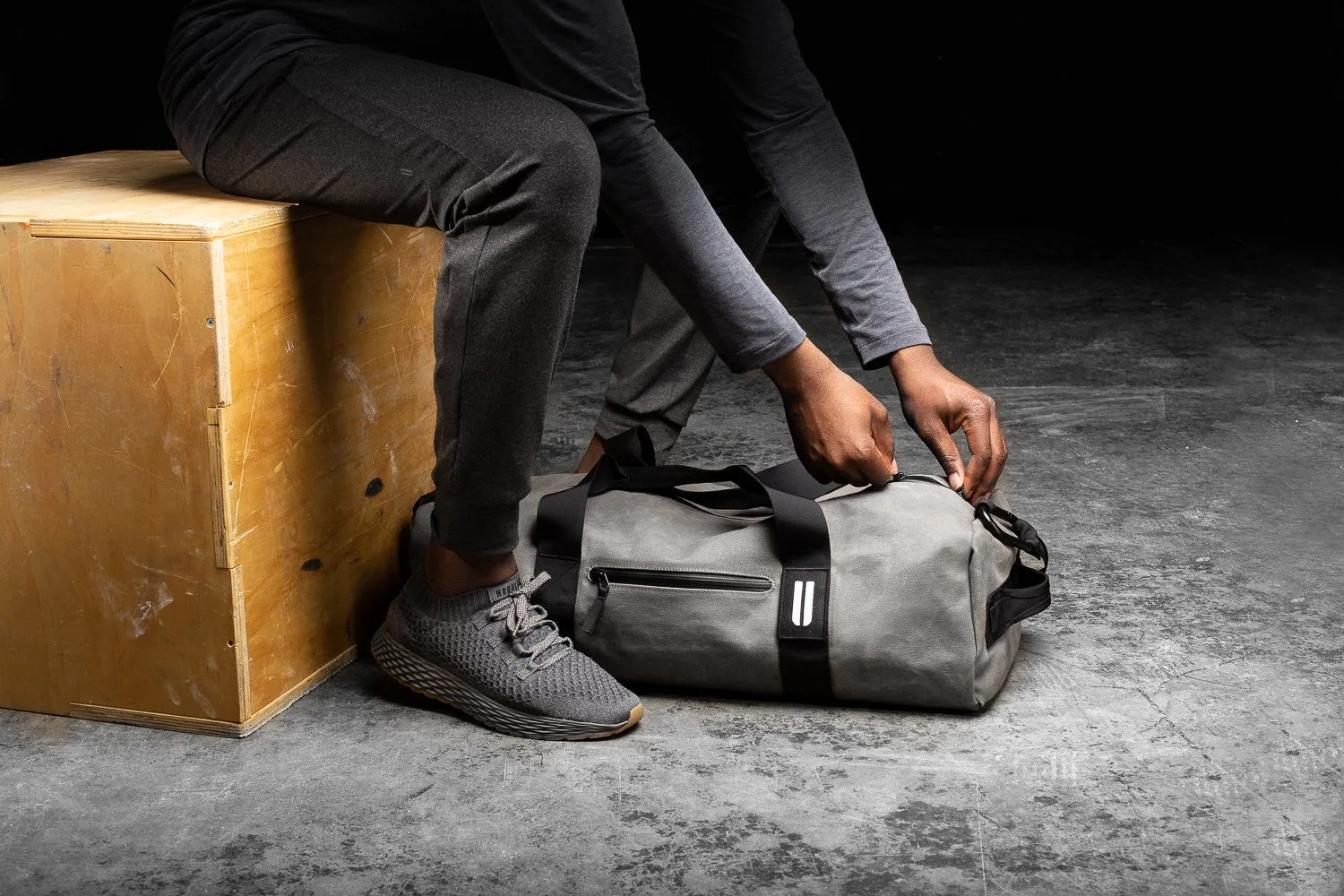 WAXED CANVAS TRADITIONAL DUFFLE