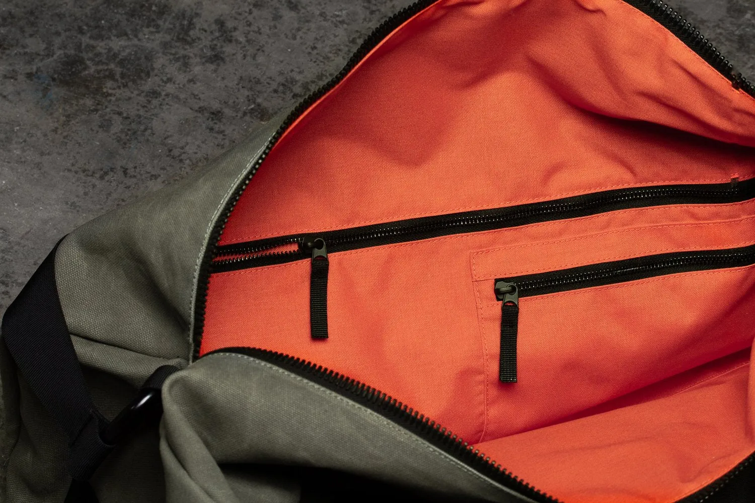 XL WAXED CANVAS TRADITIONAL DUFFLE